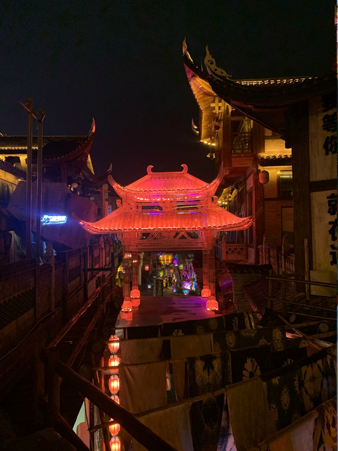 Украденное солнце. Universal Beijing Resort, Гуйлинь, Фужун, Чжанцзяцзе, Фэнхуан, Яншо. 8-17 апреля 2026. Украденное солнце. Universal Beijing Resort, Гуйлинь, Фужун, Чжанцзяцзе, Фэнхуан, Яншо. 8-17 апреля 2026.