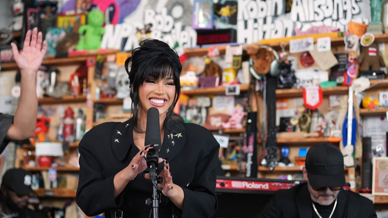 Video: Cardi B – NPR Tiny Desk Concert