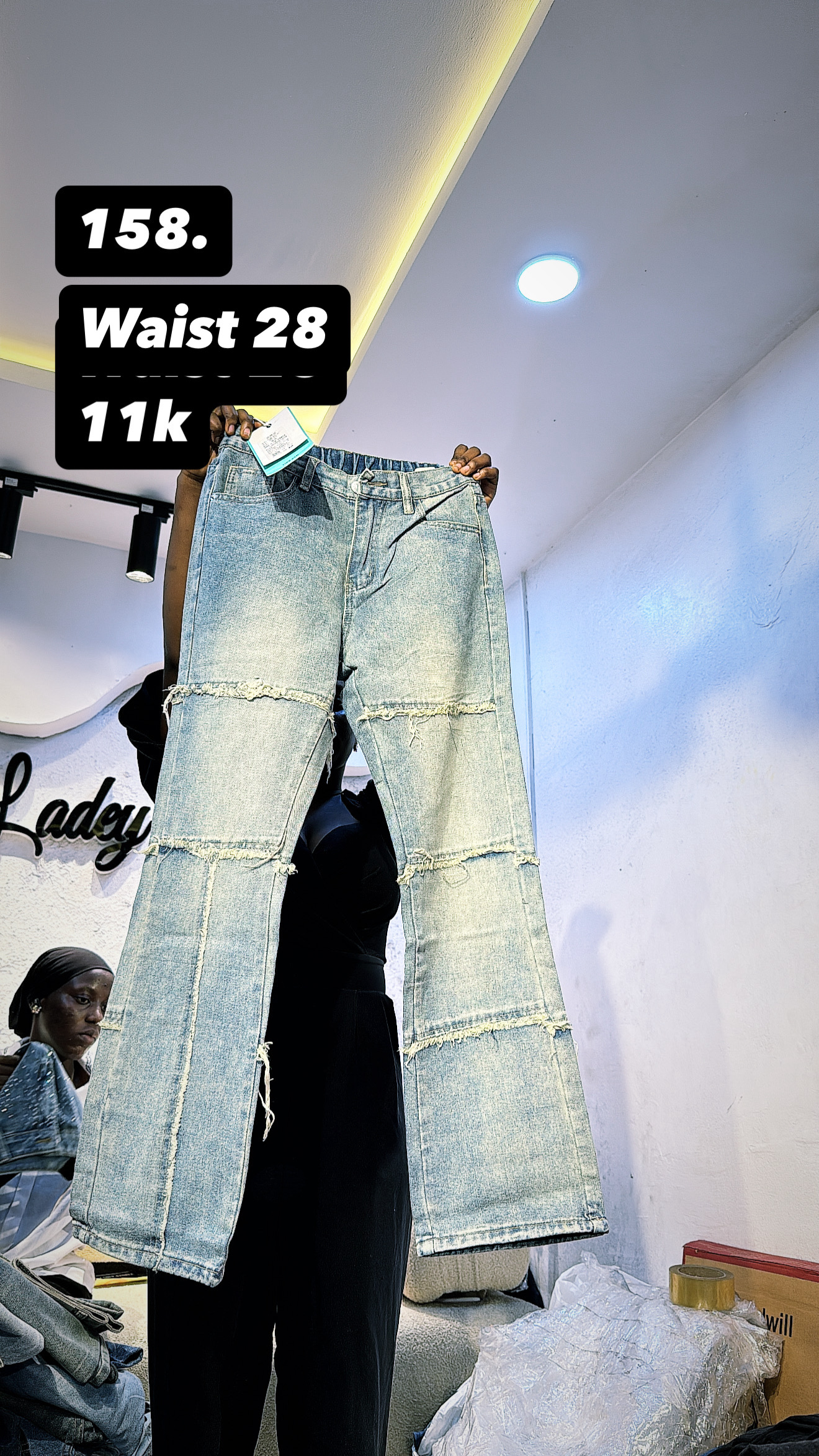 Waist 28