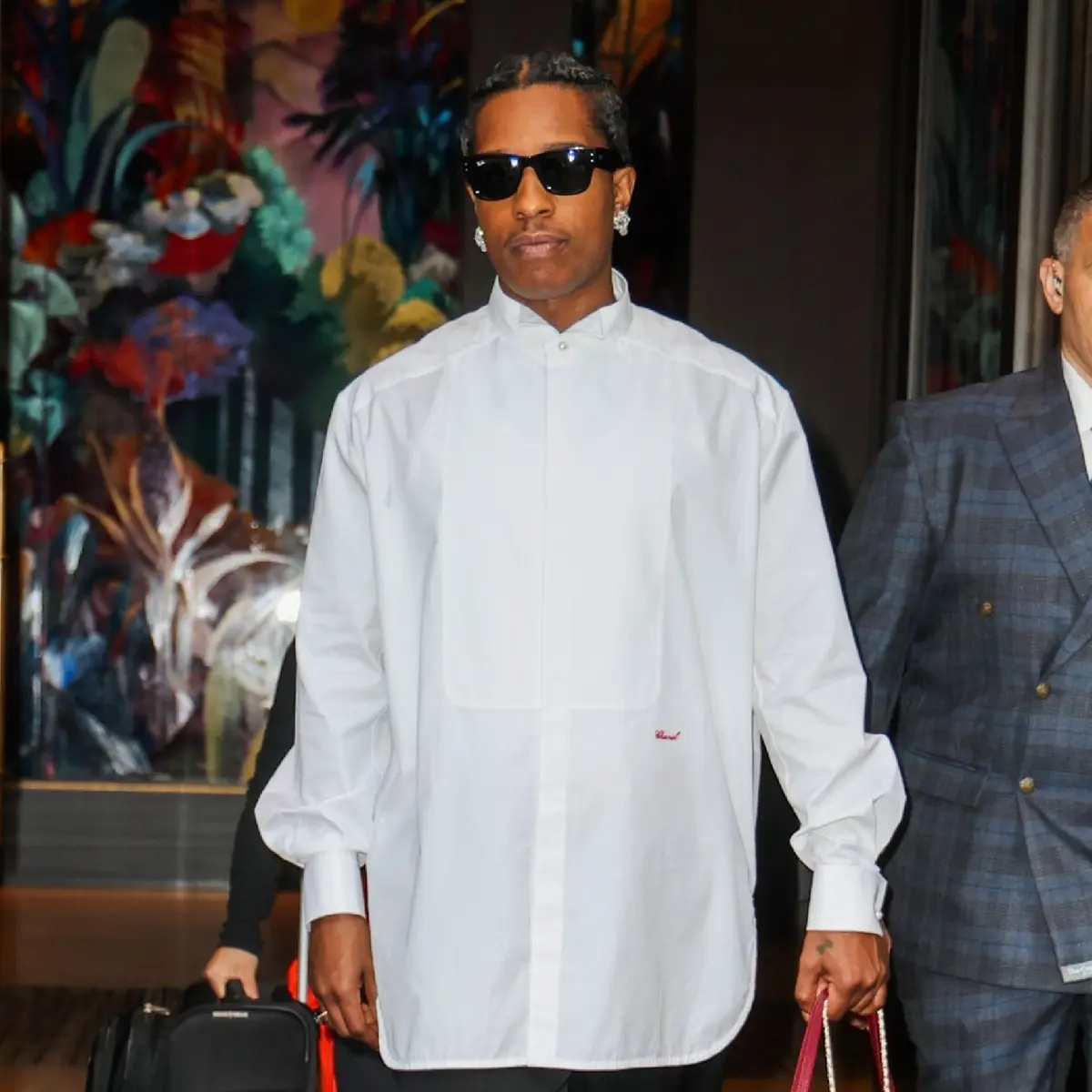 Chic Men's Airport Style to Steal