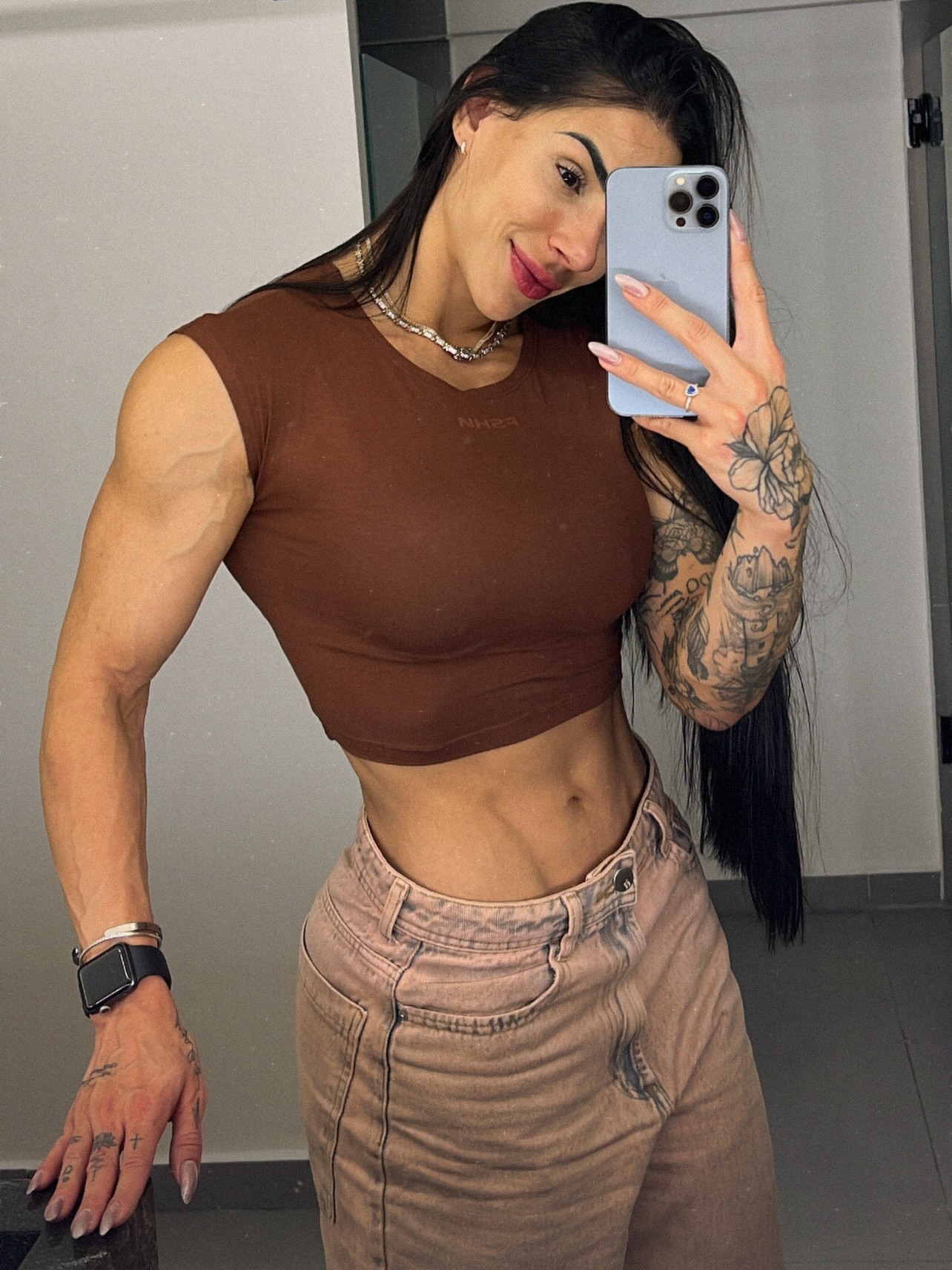 Caroline-Sanches-Wallpapers-Insta-Fit-Bio Caroline Sanches