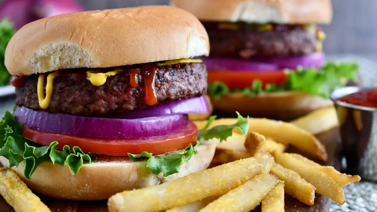 The Hidden Ingredients in Plant-Based Fast Food Burgers