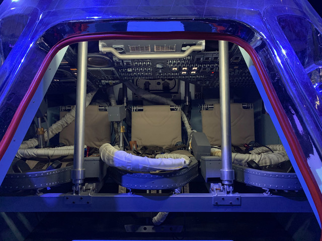 Une belle expo spatiale mais une étrangeté horlogère IMG-5921