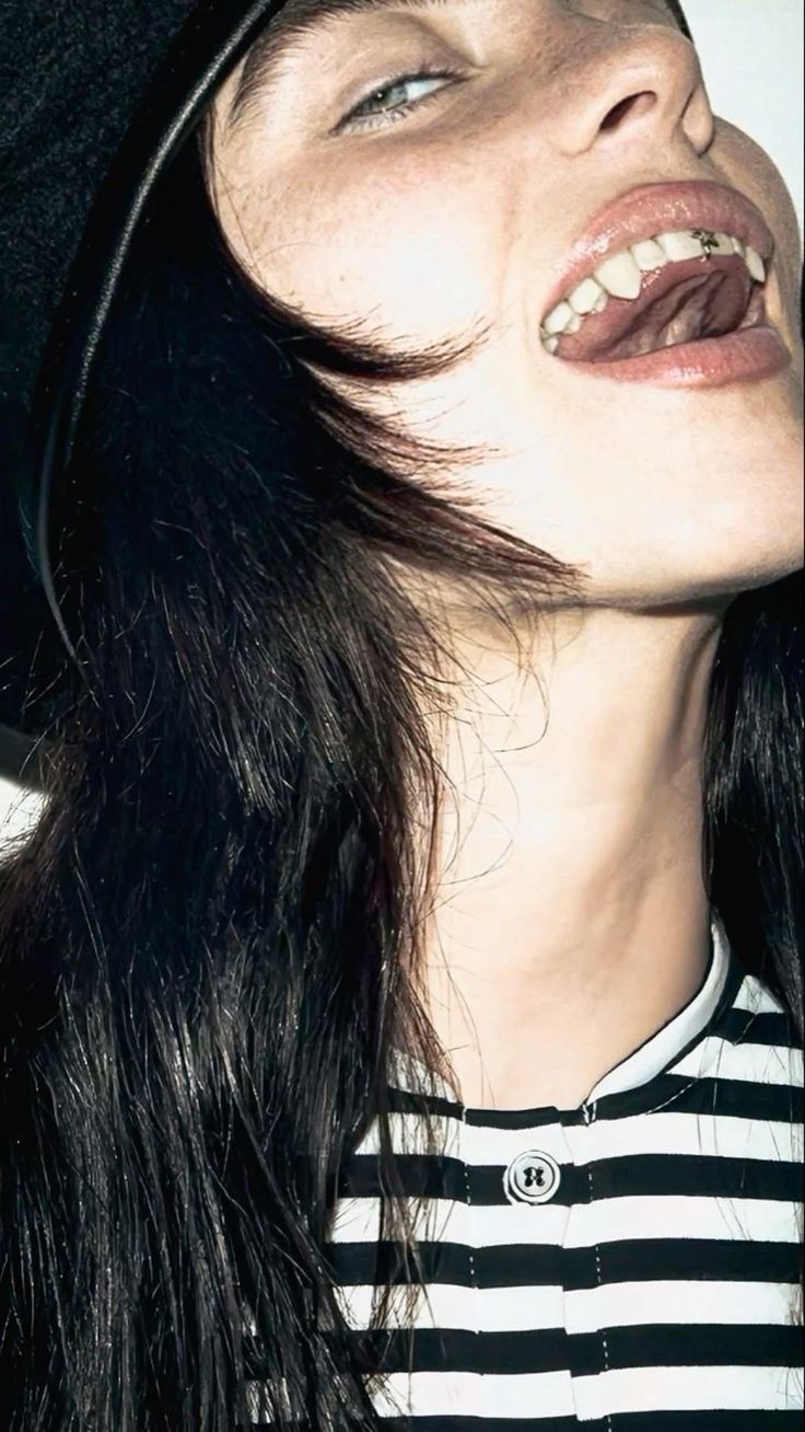 Billie black hair