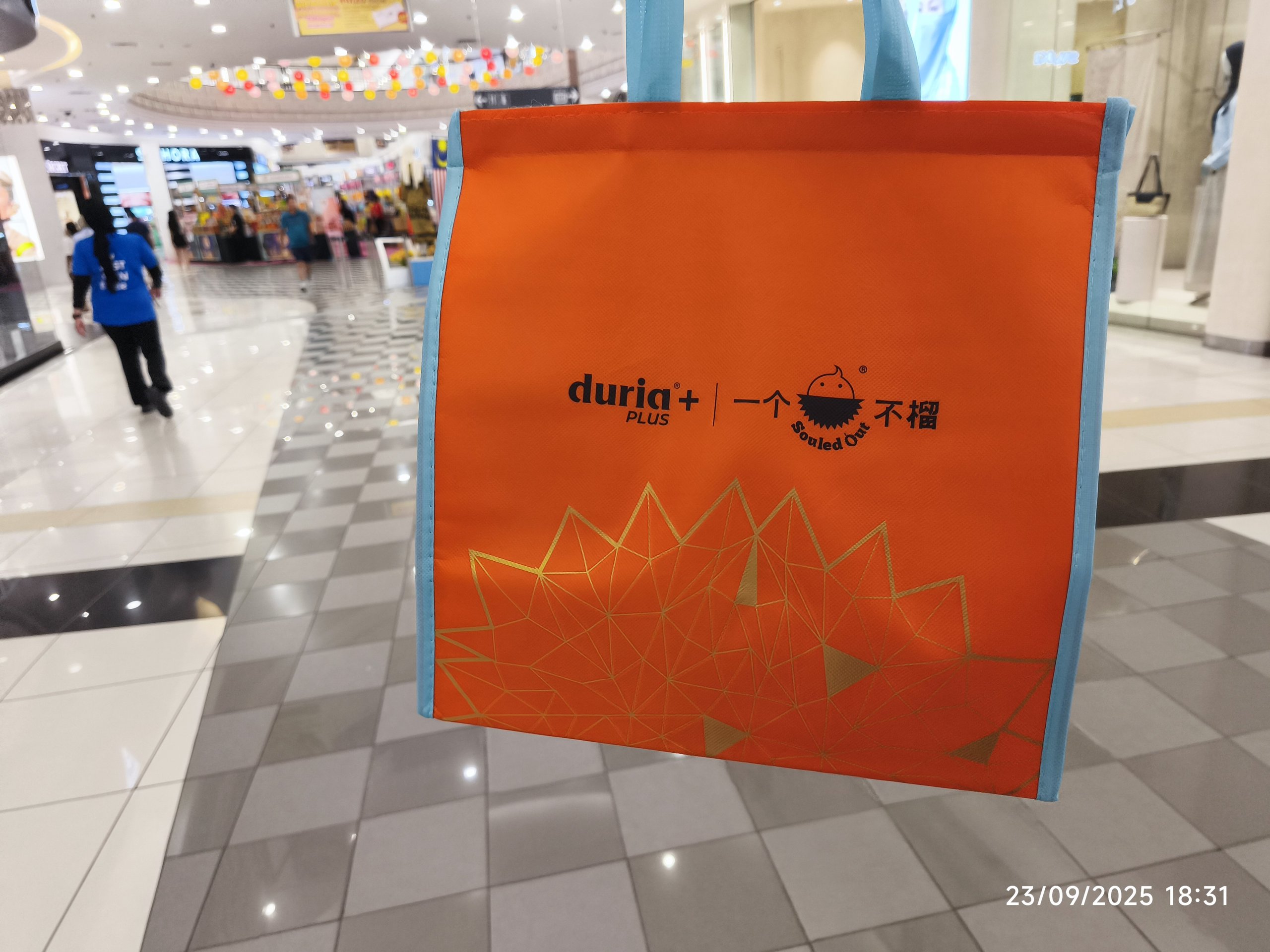 Aeon-Tebrau-MSW-mooncake.jpg