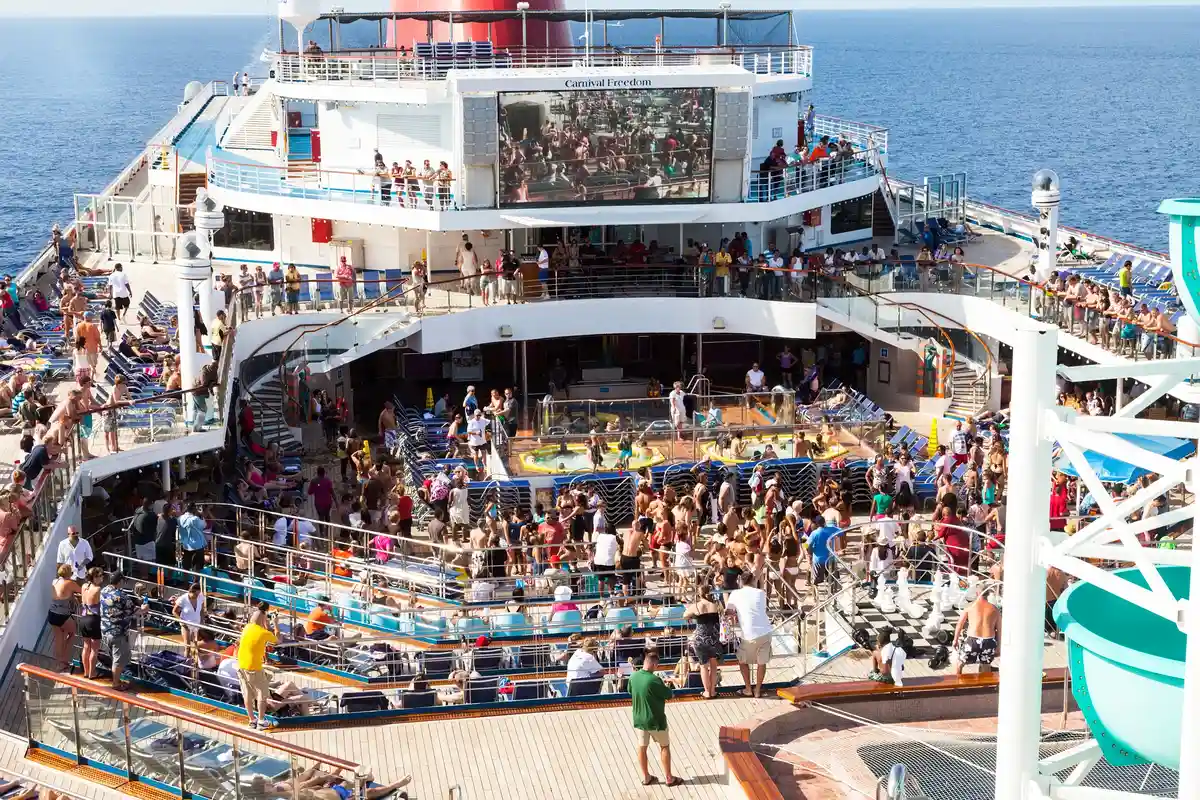 Carnival Cruise Line Changes Loyalty Program Rules