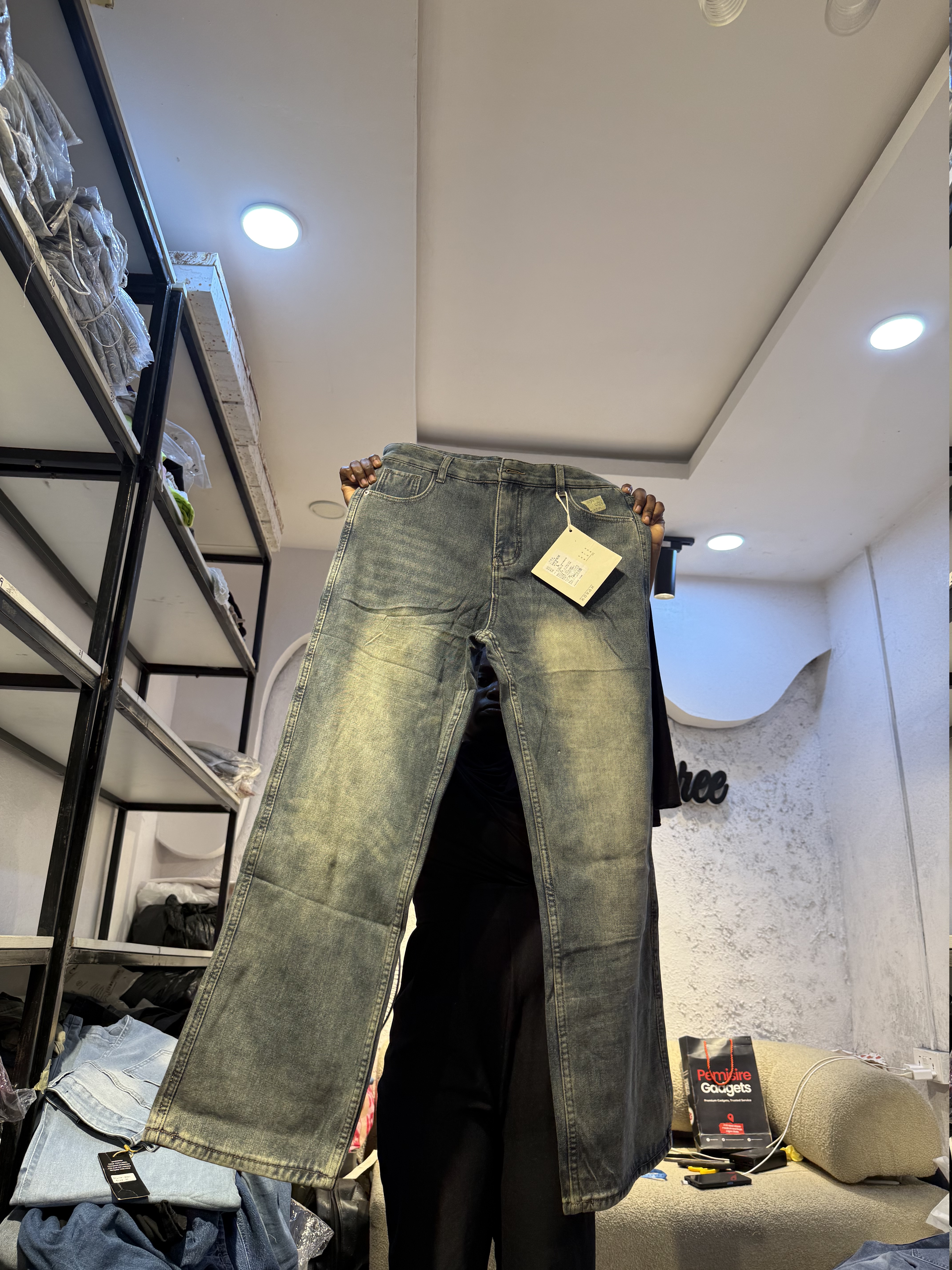 Waist 30