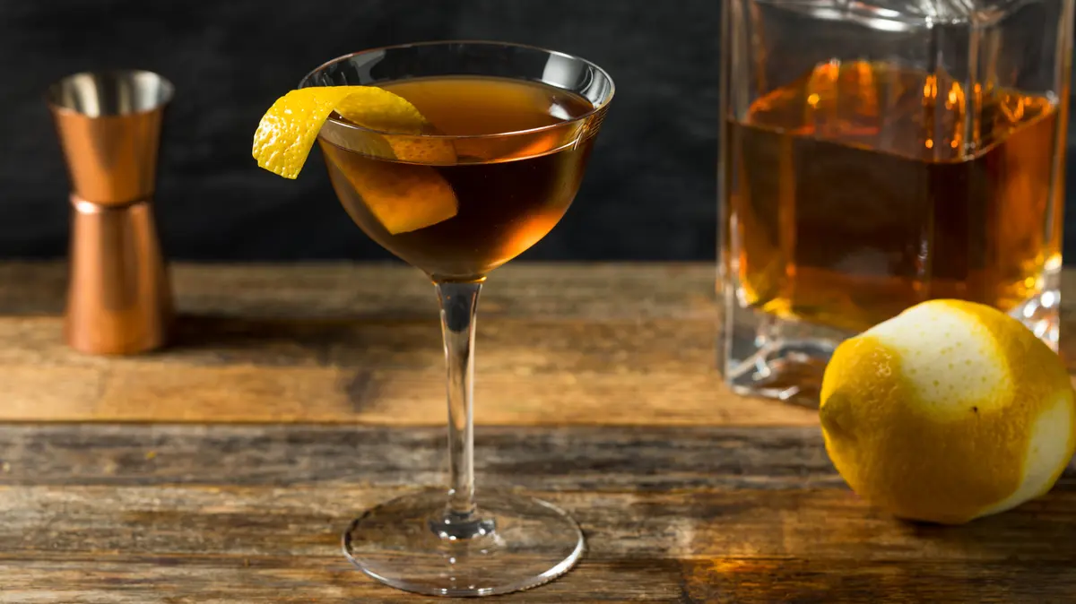 Three‑Ingredient Scotch Cocktail Gains Fans for Its Silky Smoothness
