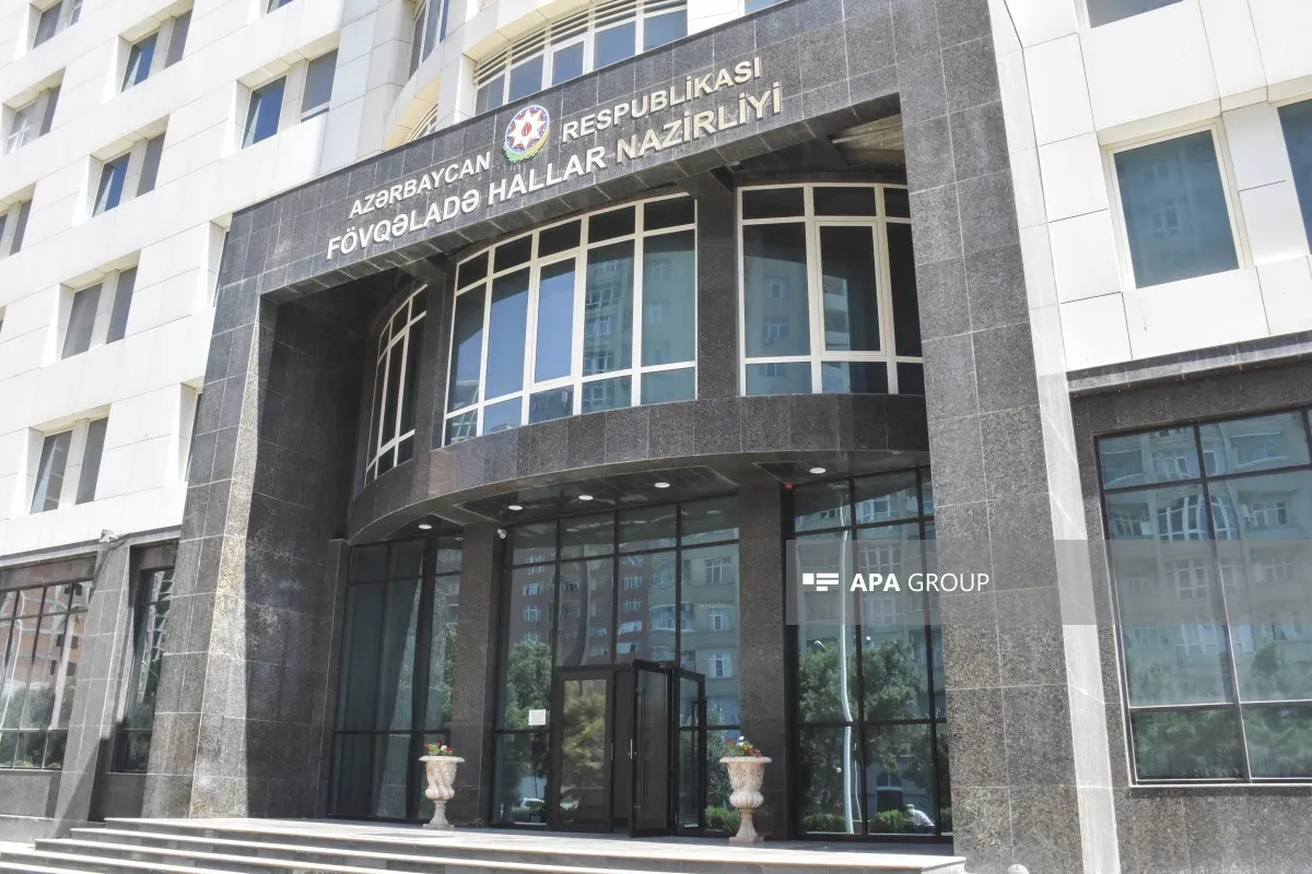 Bakıda yaşayış binasındakı mənzildə çıxan alov söndürüldü