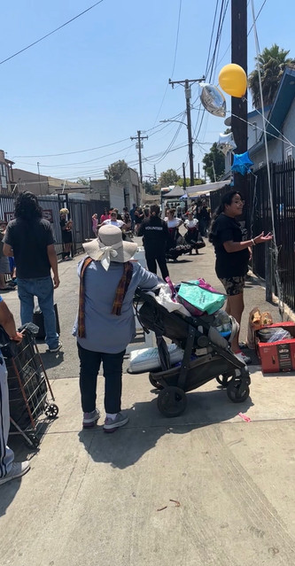 Weekly food distribution setup