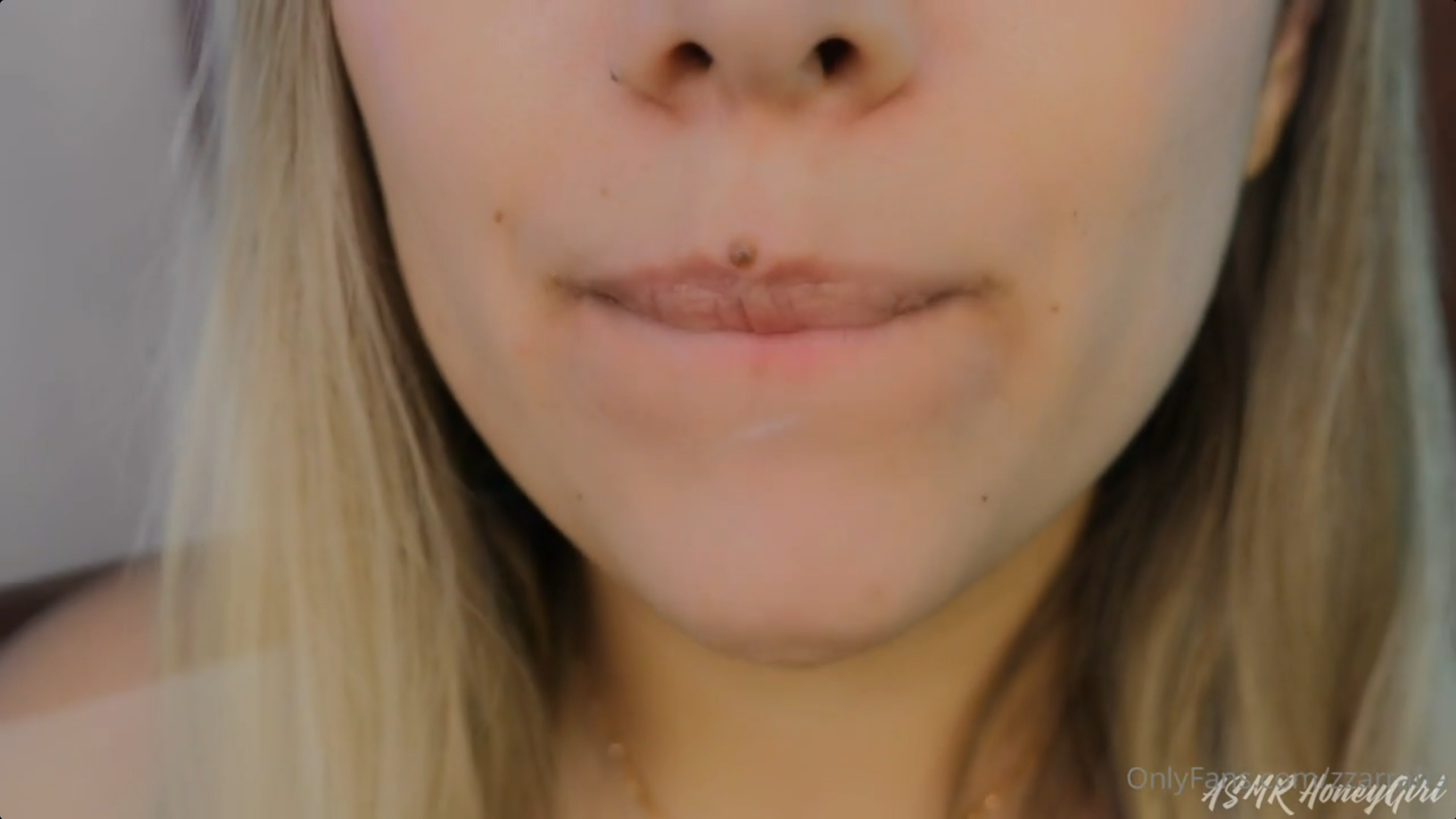 LensLicking ASMR [ HoneyGirl ]