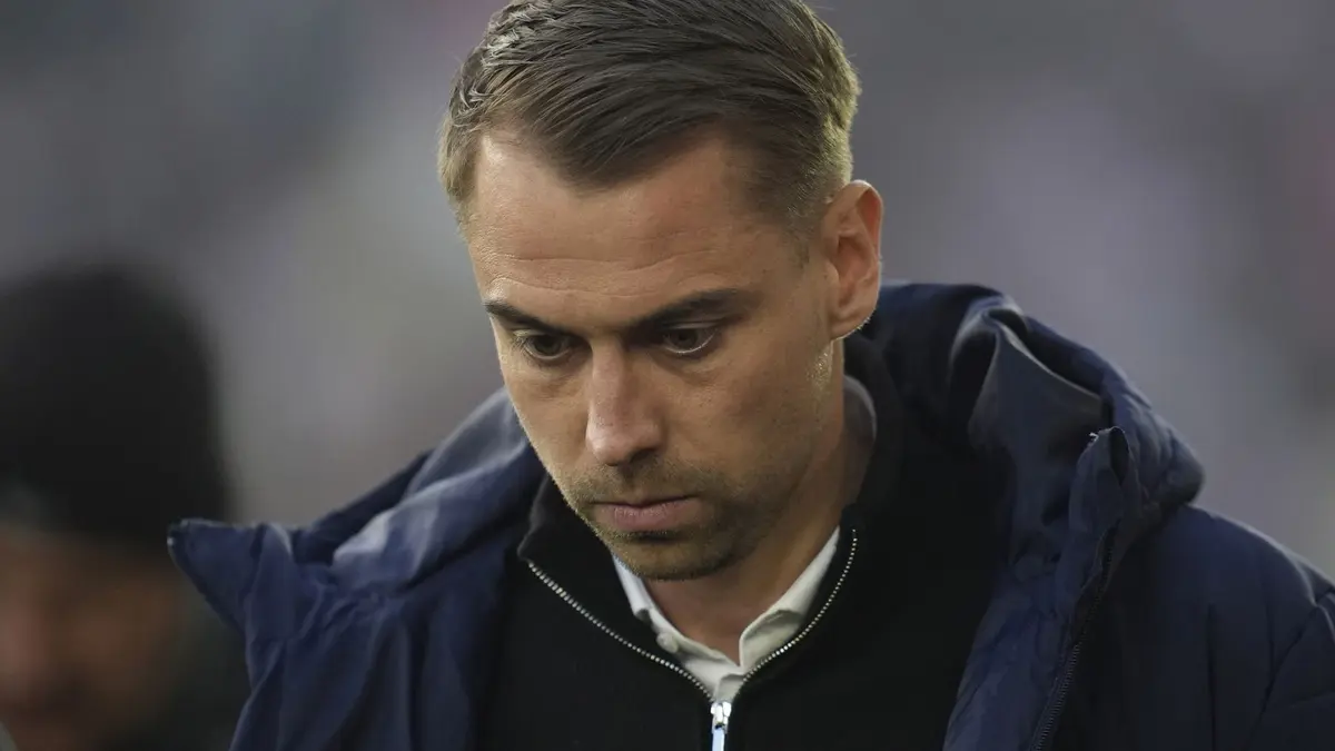 Southampton Boss Apologizes for Spying Scandal