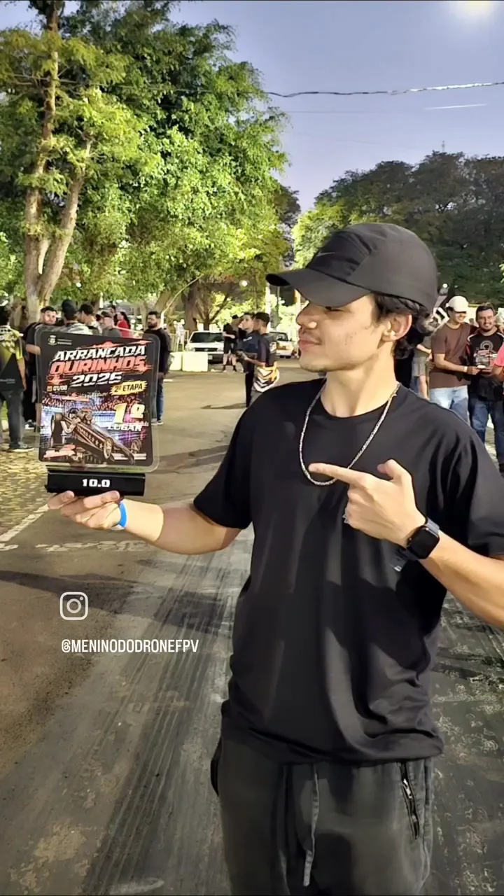 Menino Do Drone Carro1 (5)