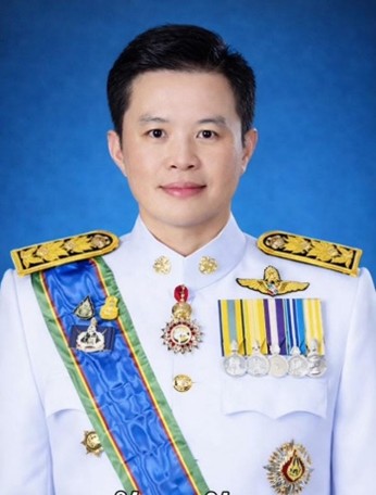 นายเจริญโชค พรหมชุติมา