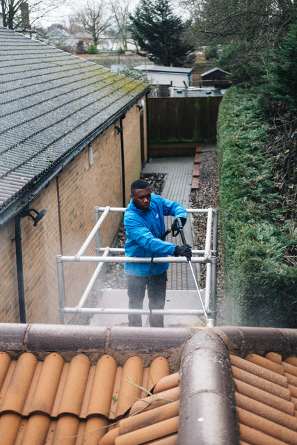 Window cleaning work 33