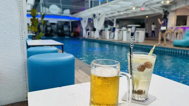 Puteh Rooftop Bar3.webp