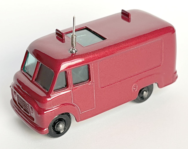MB62-TVService-Van-A.jpg