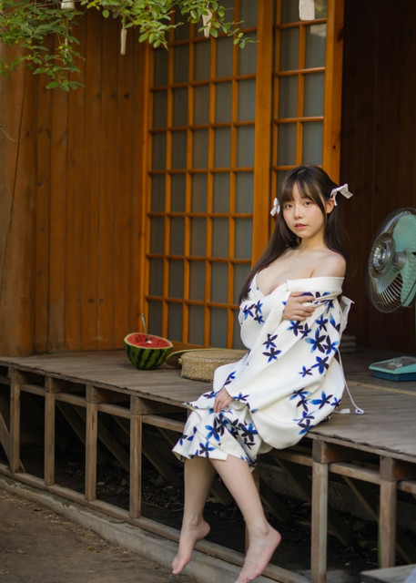 六味帝皇酱 夏日和服 036