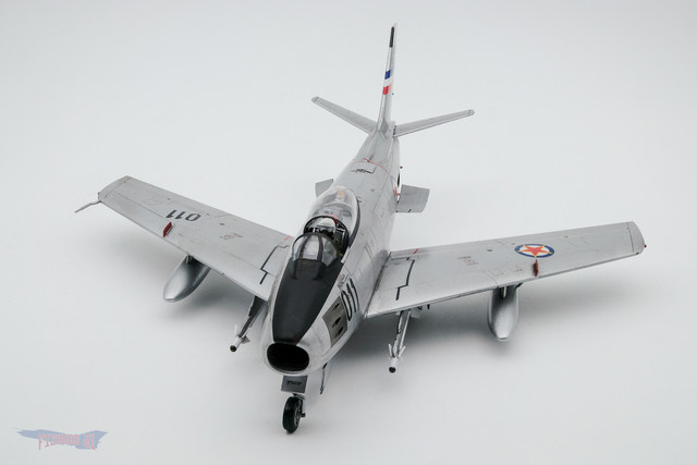 sabre-3.jpg