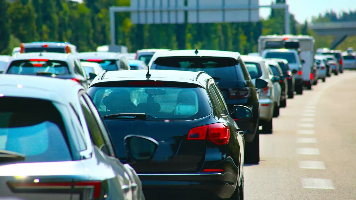 Traffic Woes Plague Scenic National Park Drive During Fall Season