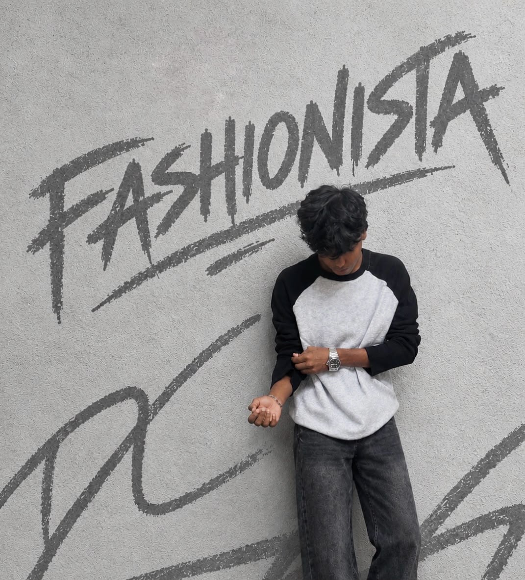 Raglan black