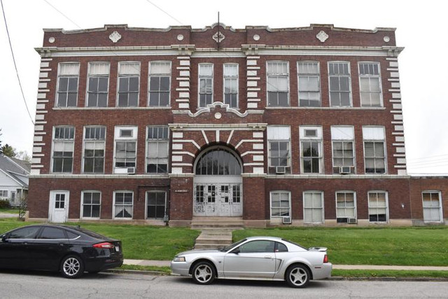 steve elem school1.jpg