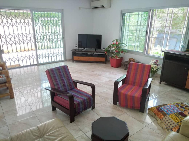 Villa · 4 chambres · Riviera Synacassi, Cocody · à vendre