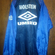 tottenham-jacket-Umbro4