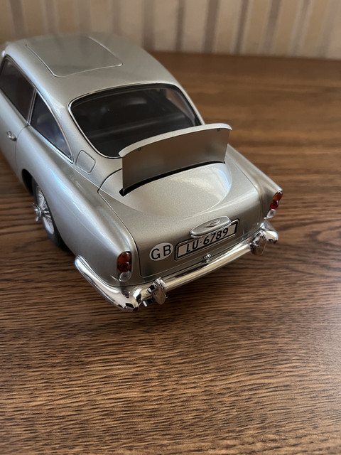 DB5 15.jpg