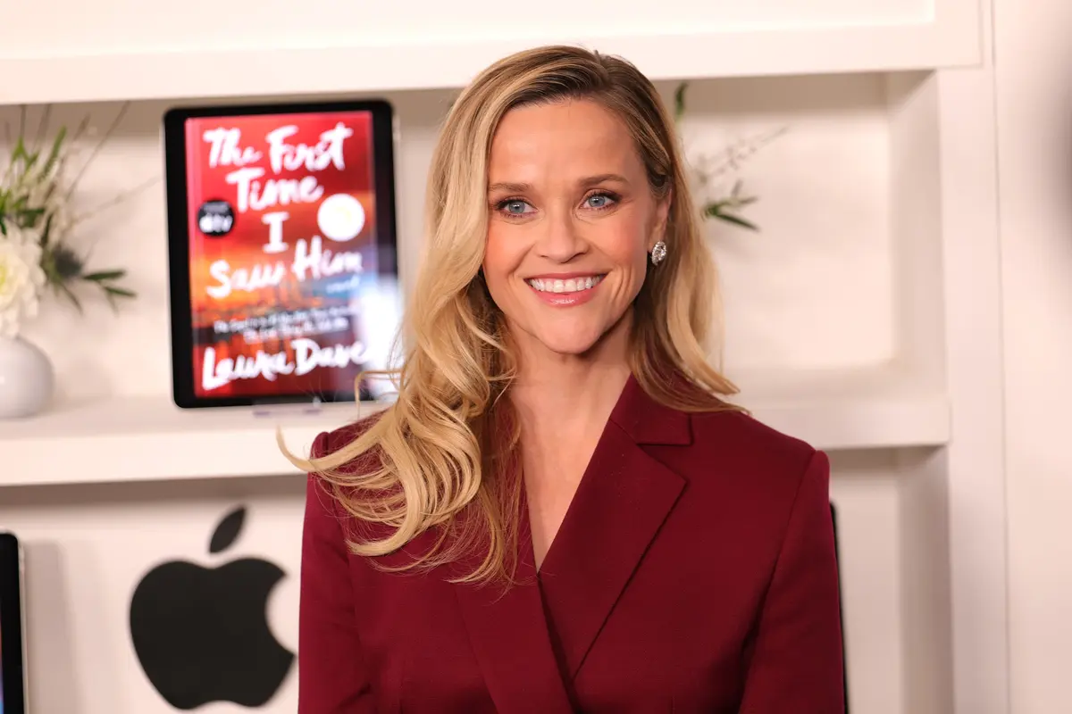 Reese Witherspoon's Favourite Walking Shoes on Sale