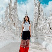 Jade-Rasif-Wallpapers-Insta-Fit-Bio-8