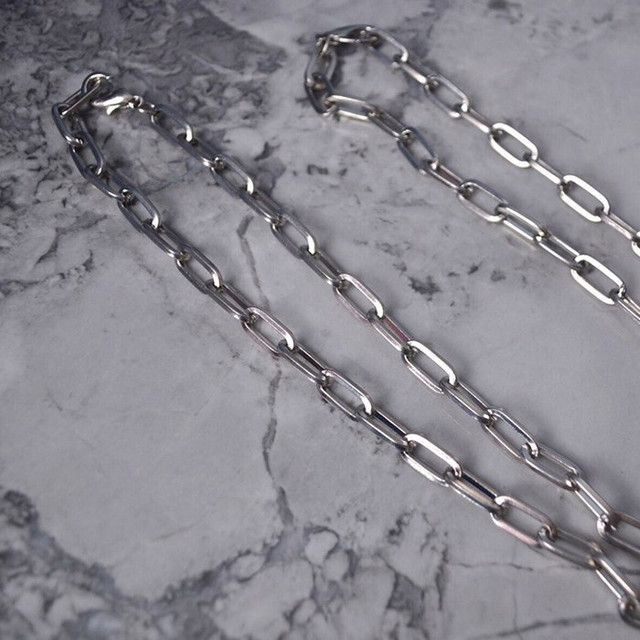 chains 1.jpg