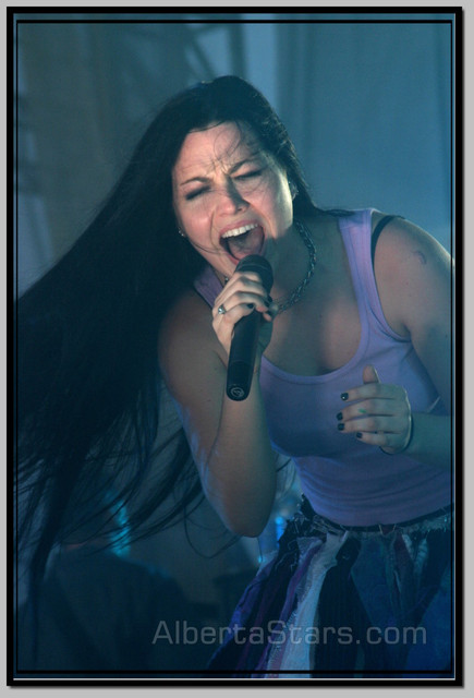 evanescence-01.jpg