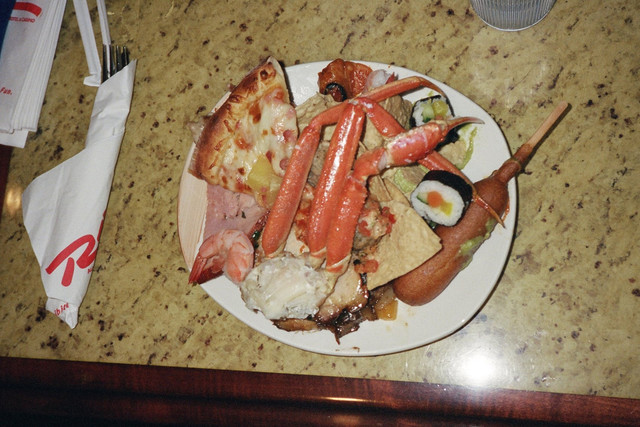 FU-7xd-EXw-AYn4-C1-format-jpg-name-large