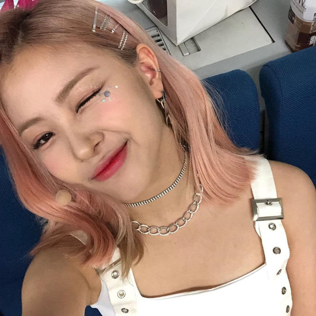 ITZY-Ryujin 申留真.jpg