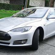 Tesla Model S.