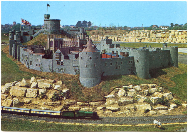 Windsor-Castle-and-GWR-Loco