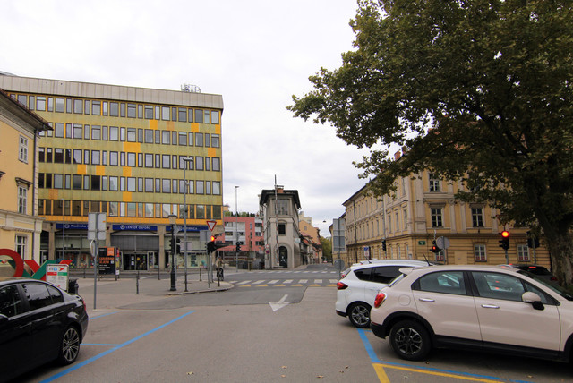 IMG-9989.jpg