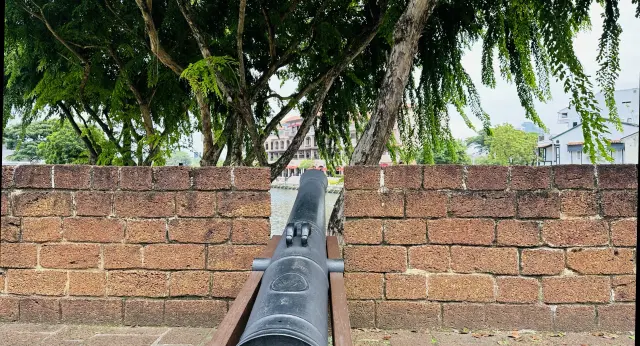 Melaka Fort2.webp