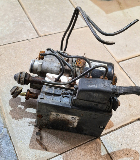 7M0907379