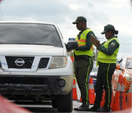 DIGESETT reporta 54 conductores positivos al alcohol y 11 detenidos en operativos del fin de semana  .