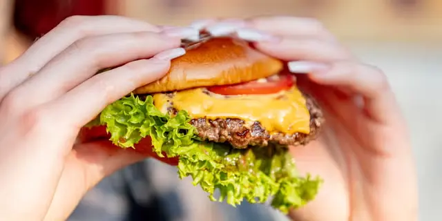Are Fast Food Burgers Really Fresh?