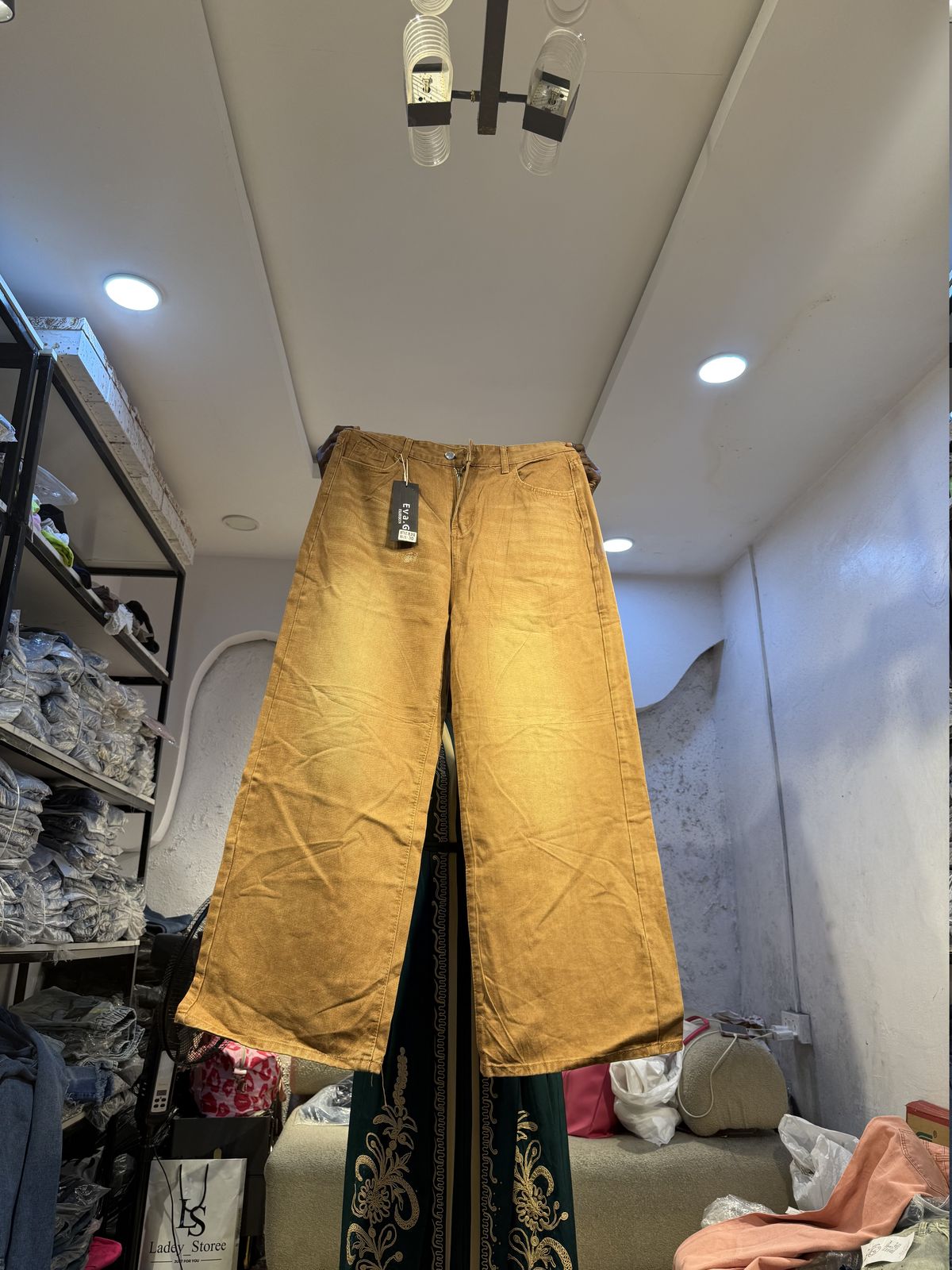 Waist 34