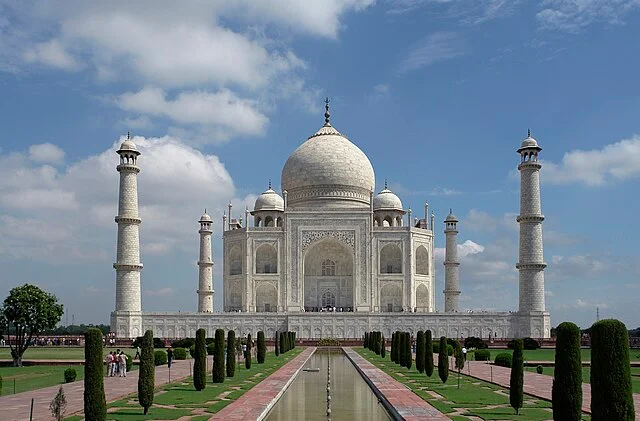 Taj Mahal Agra India edit2.webp