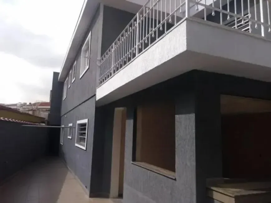 Casa à venda com 193m², 5 quartos, 1 suíte e 3 vagas em Vila Barreto