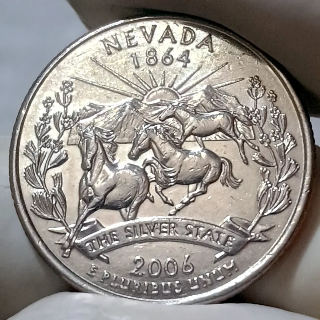 Lote com 4 Moedas Estrangeiras 2 quarter Dollar e 2 Centavos de Euro - Foto 3
