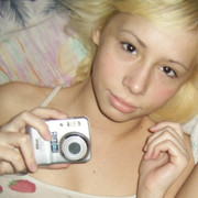 560285725