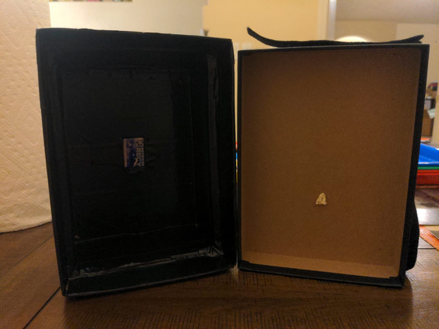 Pinhole-Camera-Interior