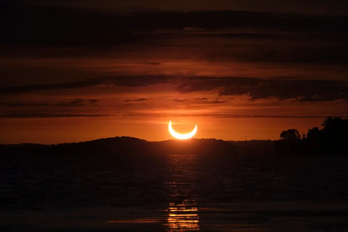 Sailing into Darkness: Cruise Ships Offer Unobstructed Views of Total Solar Eclipse