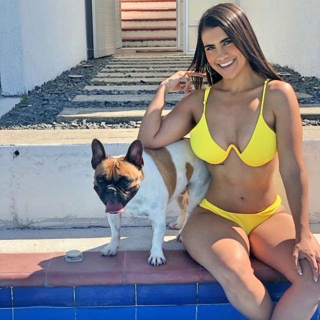 DANIELA-VARGAS-10